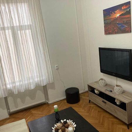 Irina Apartments Pitesti Exterior photo